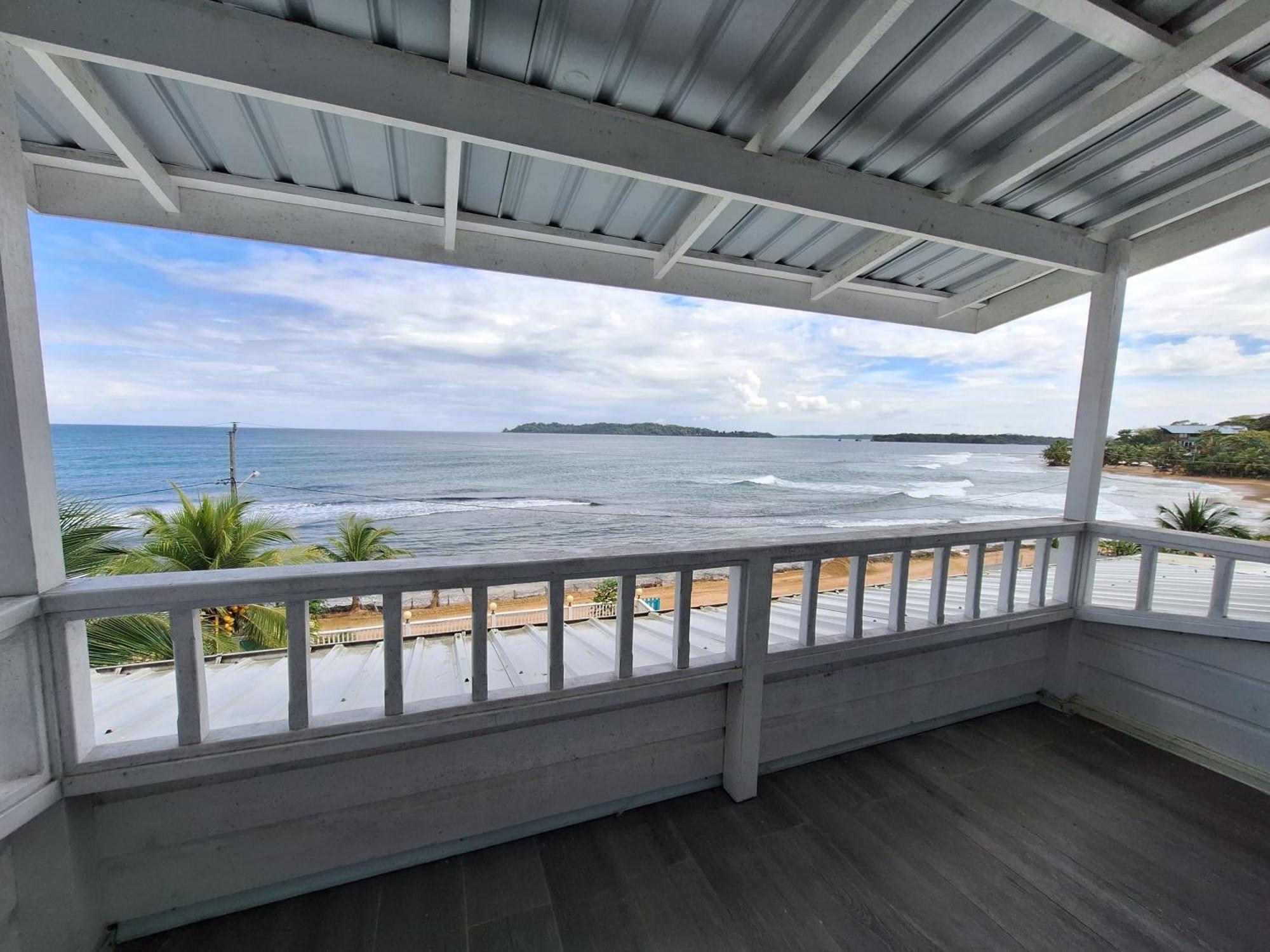 Paunch Beach Retreat Bocas del Toro Eksteriør billede