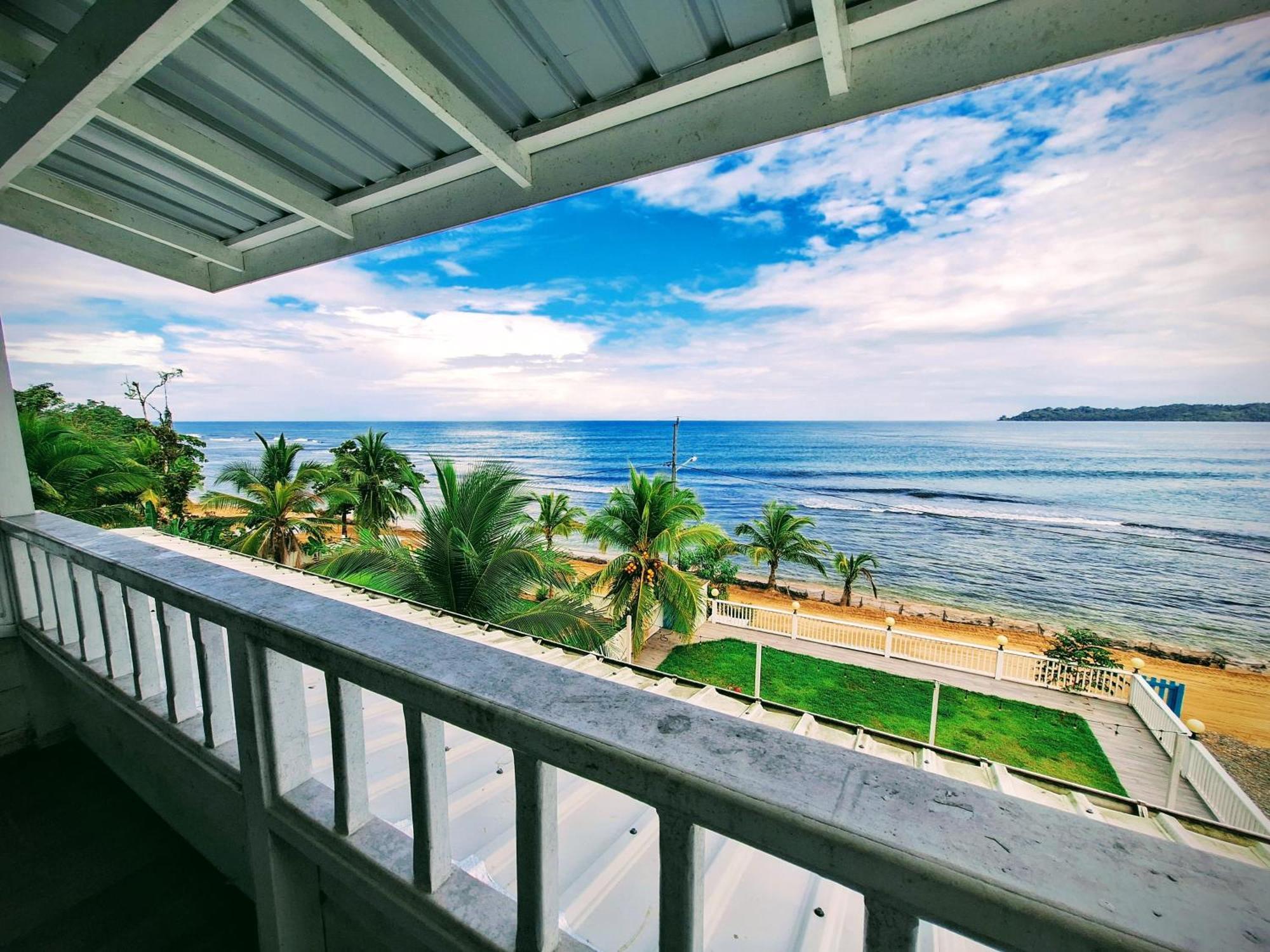 Paunch Beach Retreat Bocas del Toro Eksteriør billede